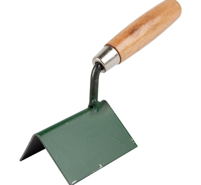 5900