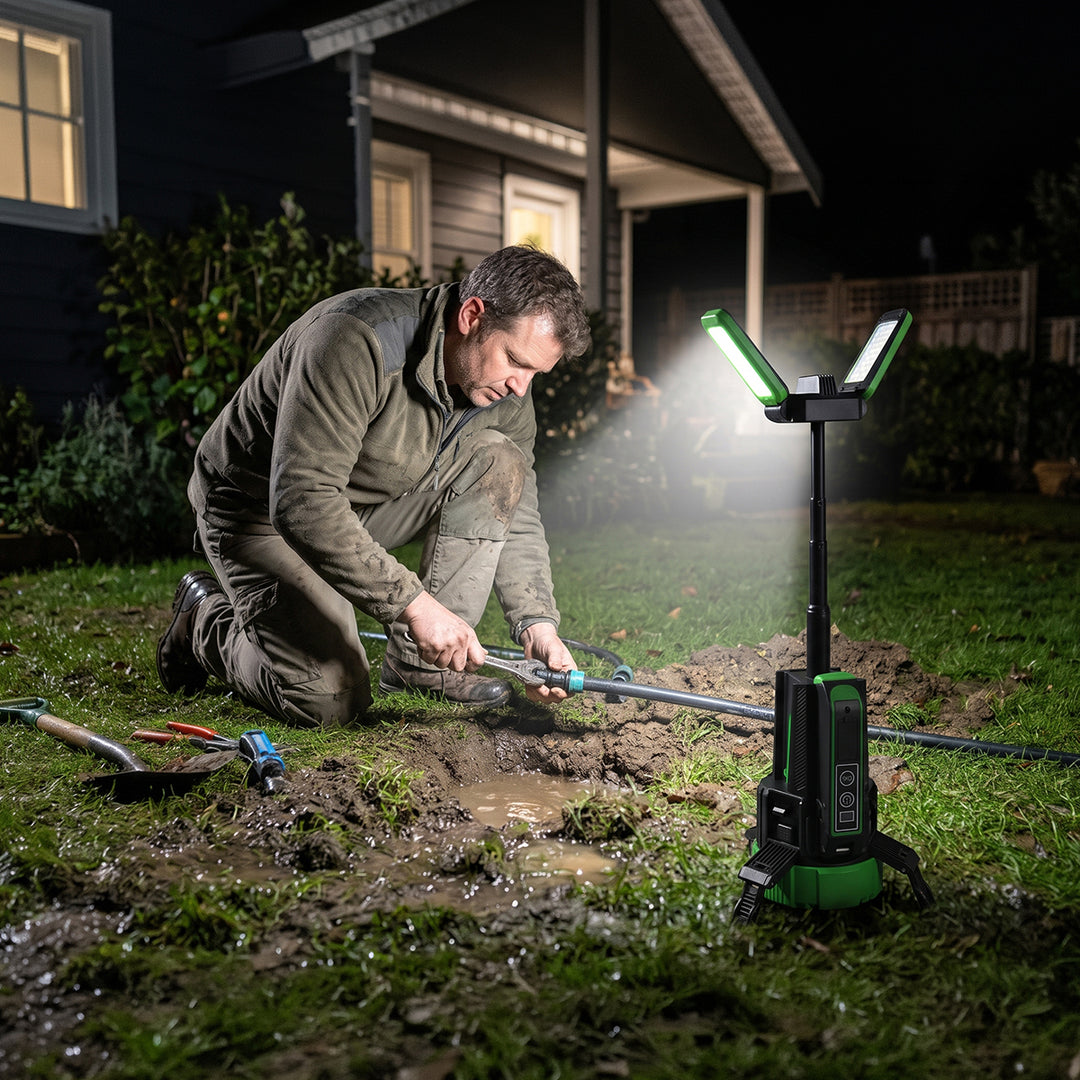 KAUFMANN X RECHARGEABLE & EXTENDABLE LED SPOTLIGHT